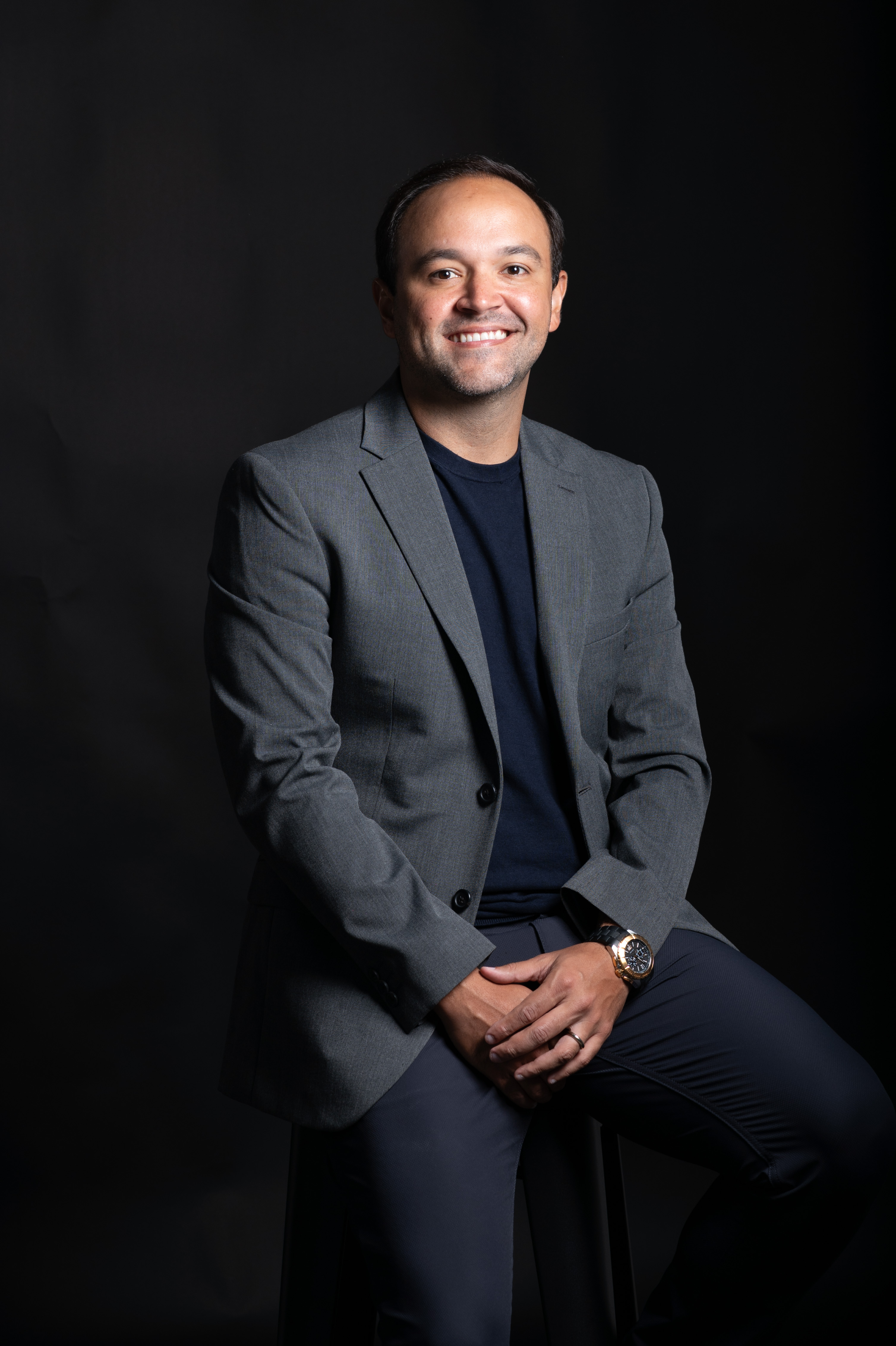 Dr. Diego Velásquez